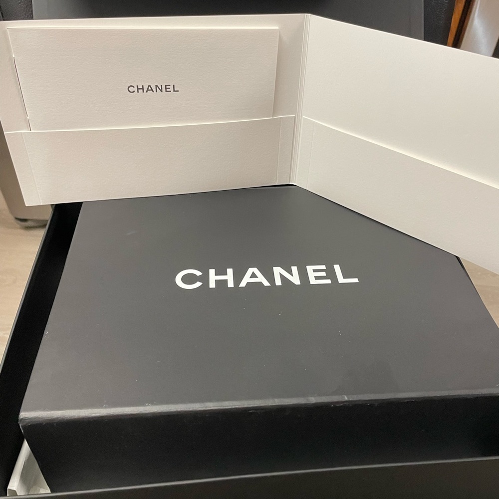 Chanel Tiffany boxes - Picture 13 of 13